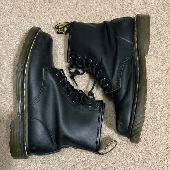 Doc Martens Boots Style 1460 Size 9 - Picture 2 of 6